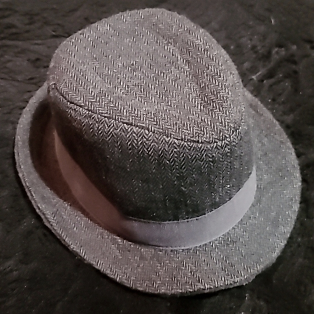 Target brand, Grey Baby Fedora, Size 6 months.